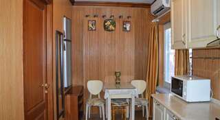 Апартаменты Apartment in Matrosskiy Ялта Апартаменты с балконом-21