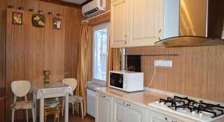 Апартаменты Apartment in Matrosskiy Ялта Апартаменты с балконом-18