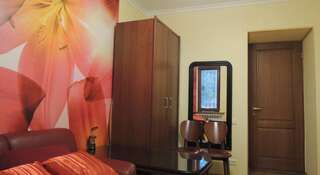 Апартаменты Apartment in Matrosskiy Ялта Апартаменты с балконом-13